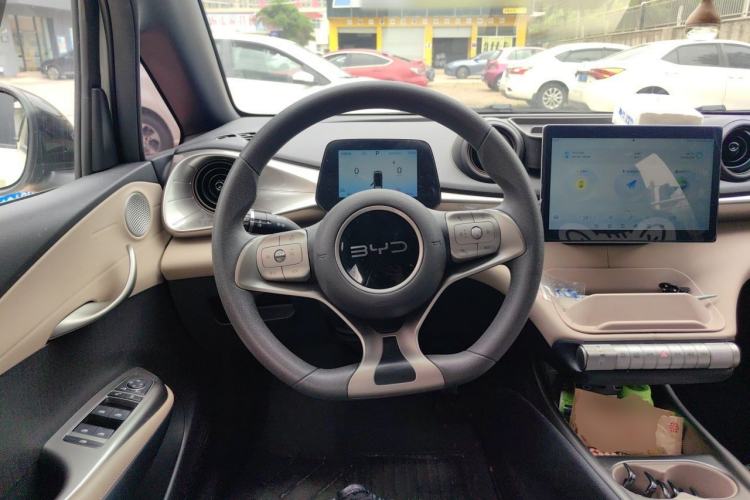Used BYD Dolphin 2025 420km Active Version Steering Wheel
