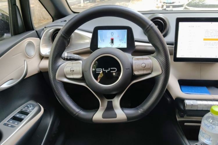 Used BYD Dolphin 2025 420km Active Version Steering Wheel