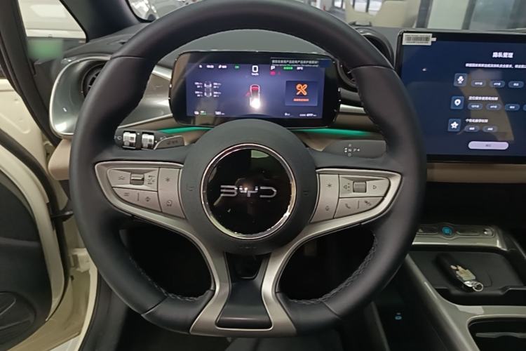 Used BYD Dolphin 2025 Intelligent Driving Version 410 km Fashion Edition Steering Wheel