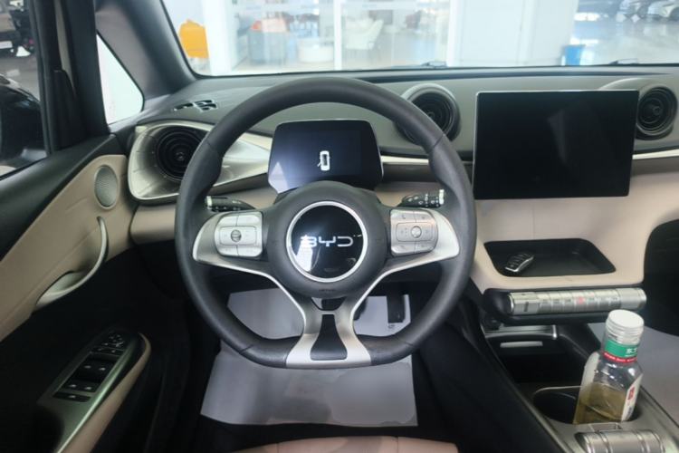 Used BYD Dolphin 2025 420km Active Version Steering Wheel