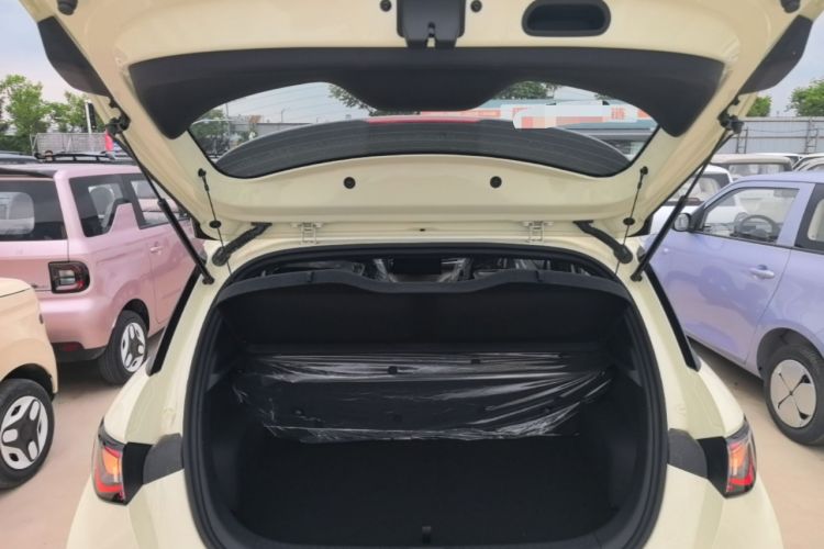 Used BYD Dolphin 2025 420km Free Edition Trunk