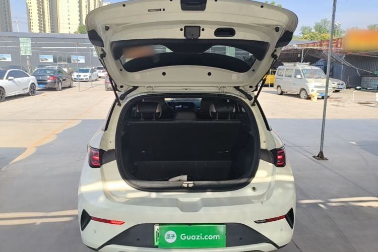 Used BYD Dolphin 2025 Smart Drive Version 420 km Freedom Edition Trunk