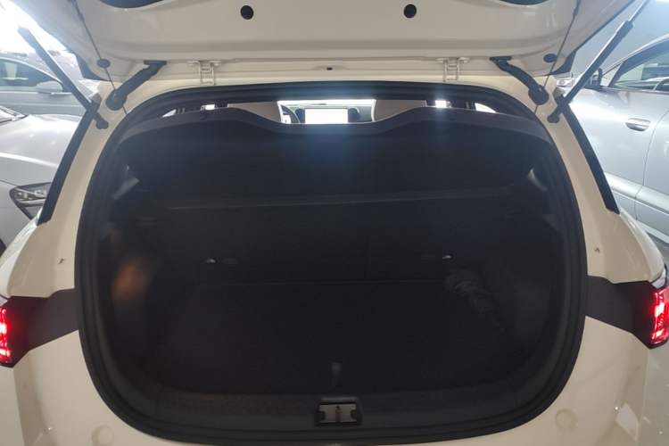 Used BYD Dolphin 2025 Intelligent Driving Version 410 km Fashion Edition Trunk