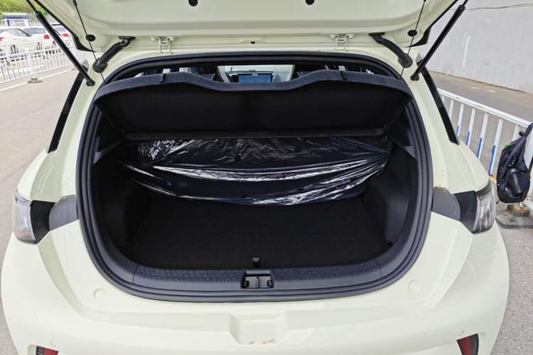 Used BYD Dolphin 2025 420km Free Edition Trunk