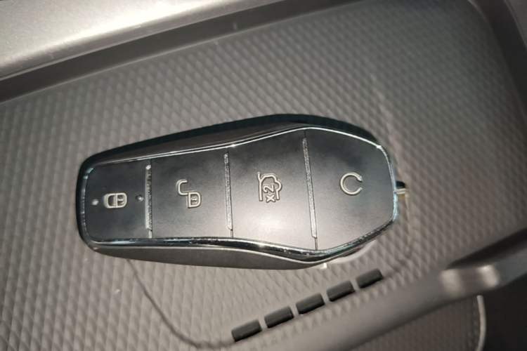 Used BYD Dolphin 2025 Intelligent Driving Version 410 km Fashion Edition Vehicle Key