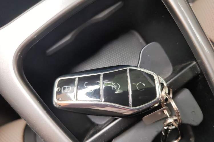 Used BYD Dolphin 2025 Smart Drive Version 420 km Freedom Edition Vehicle Key