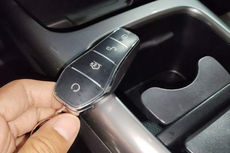 Used BYD Dolphin 2025 Intelligent Driving Version 410 km Fashion Edition Vehicle Key