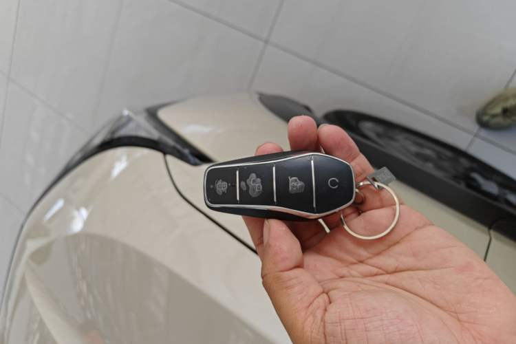 Used BYD Dolphin 2025 Intelligent Driving Version 410 km Fashion Edition Vehicle Key
