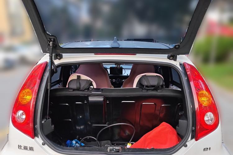 Used BYD e1 2020 Smart Comfort Version Trunk