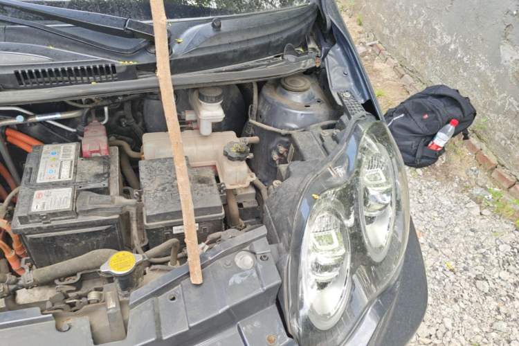 Used BYD e1 2019 Smart Edition Engine Bay Left