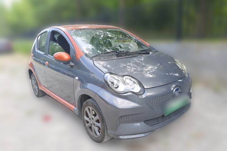 Used BYD e1 2019 Smart Edition Front Right 45 Deg