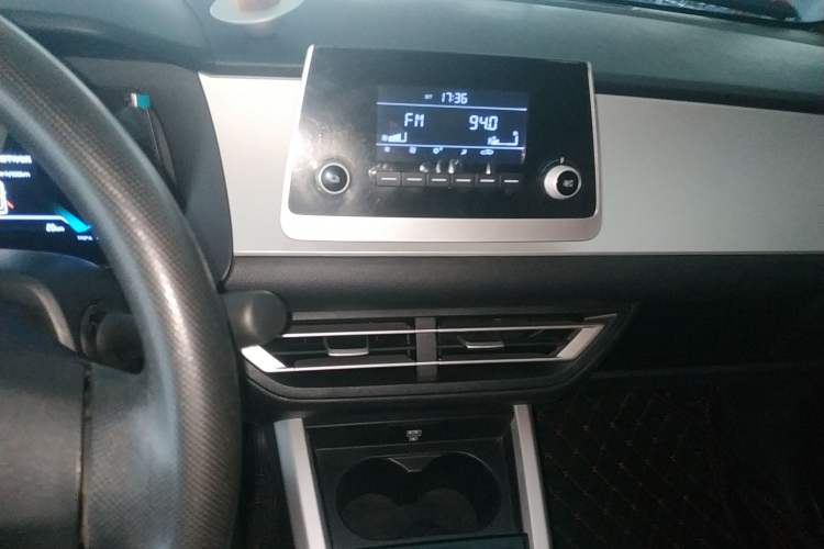 Used BYD e1 2019 Edition Yue Audio And AC Panel
