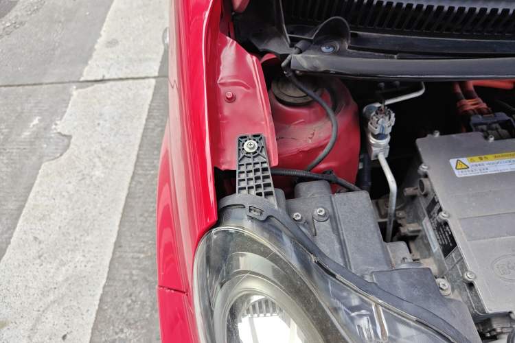 Used BYD e1 2019 YAO Edition Engine Bay Right