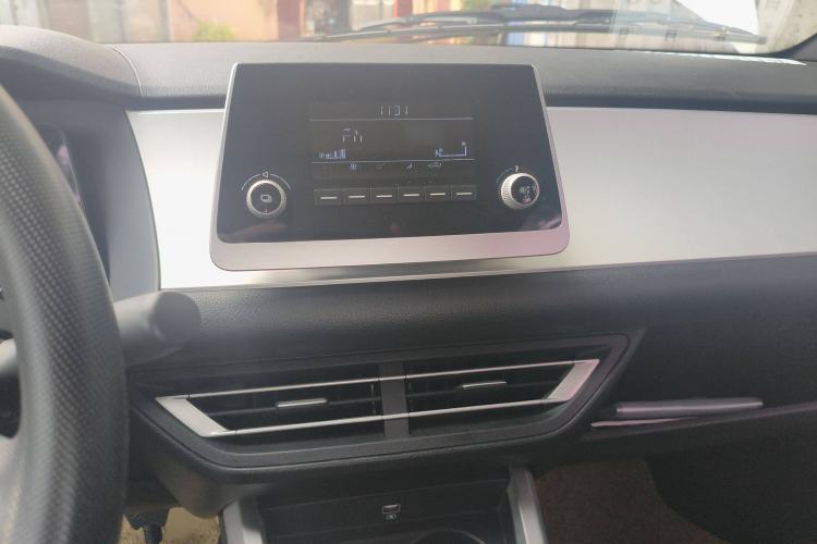 Used BYD e1 2019 Edition Yue Audio And AC Panel