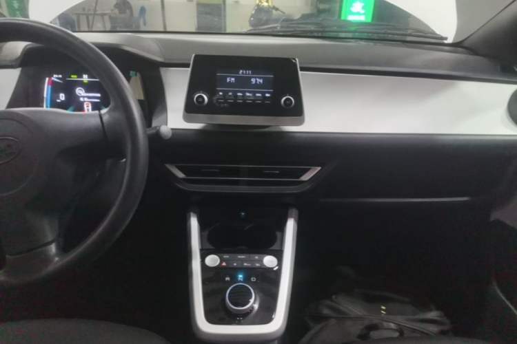 Used BYD e1 2019 Edition Yue Audio And AC Panel
