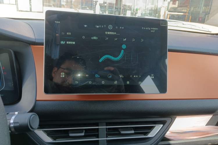 Used BYD e1 2019 Lingzhi First Edition Smart Version Audio And AC Panel