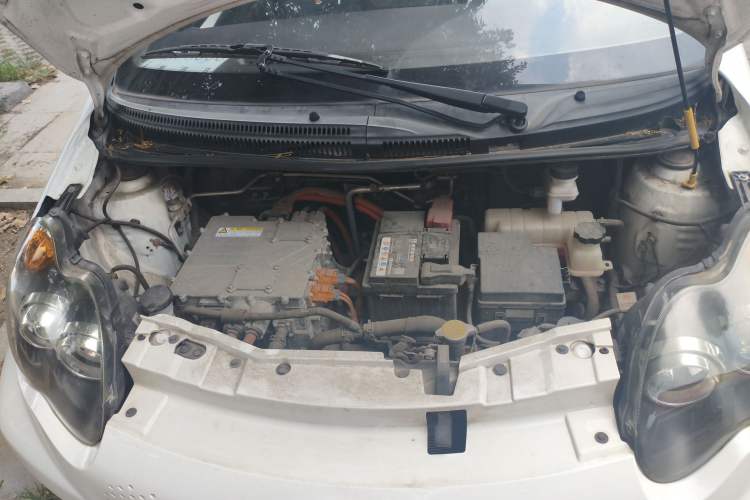Used BYD e1 2019 Edition Yue Engine Bay