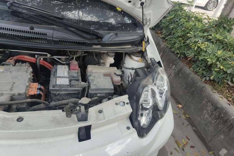 Used BYD e1 2019 Smart Edition Engine Bay Left