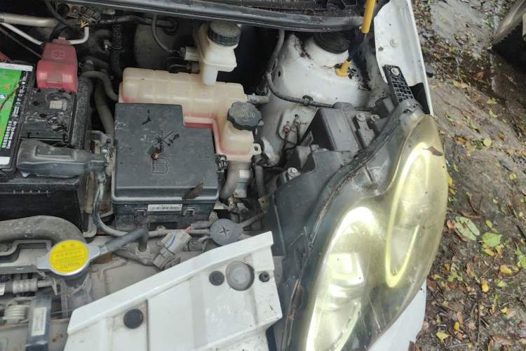 Used BYD e1 2019 Smart Edition Engine Bay Left