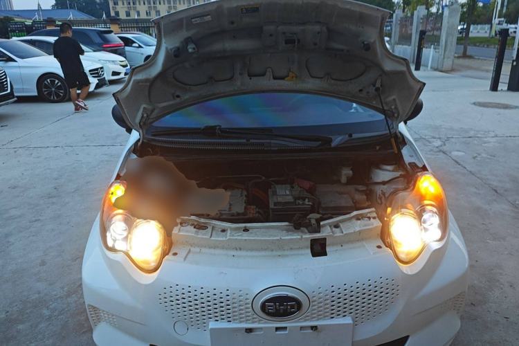 Used BYD e1 2019 Edition Yue Engine Bay