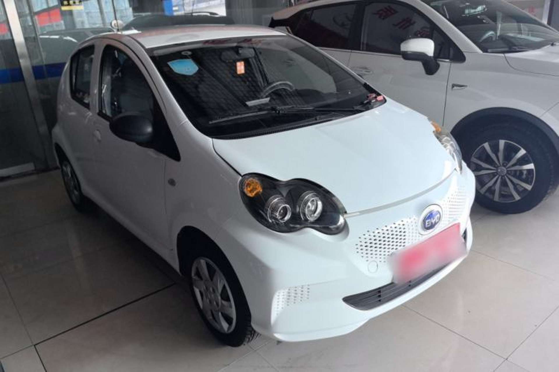 Used BYD e1 2019 Edition Yue Exterior 1