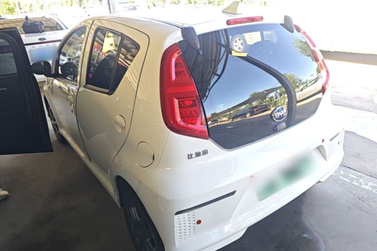 Used BYD e1 2019 Smart Edition Exterior 2