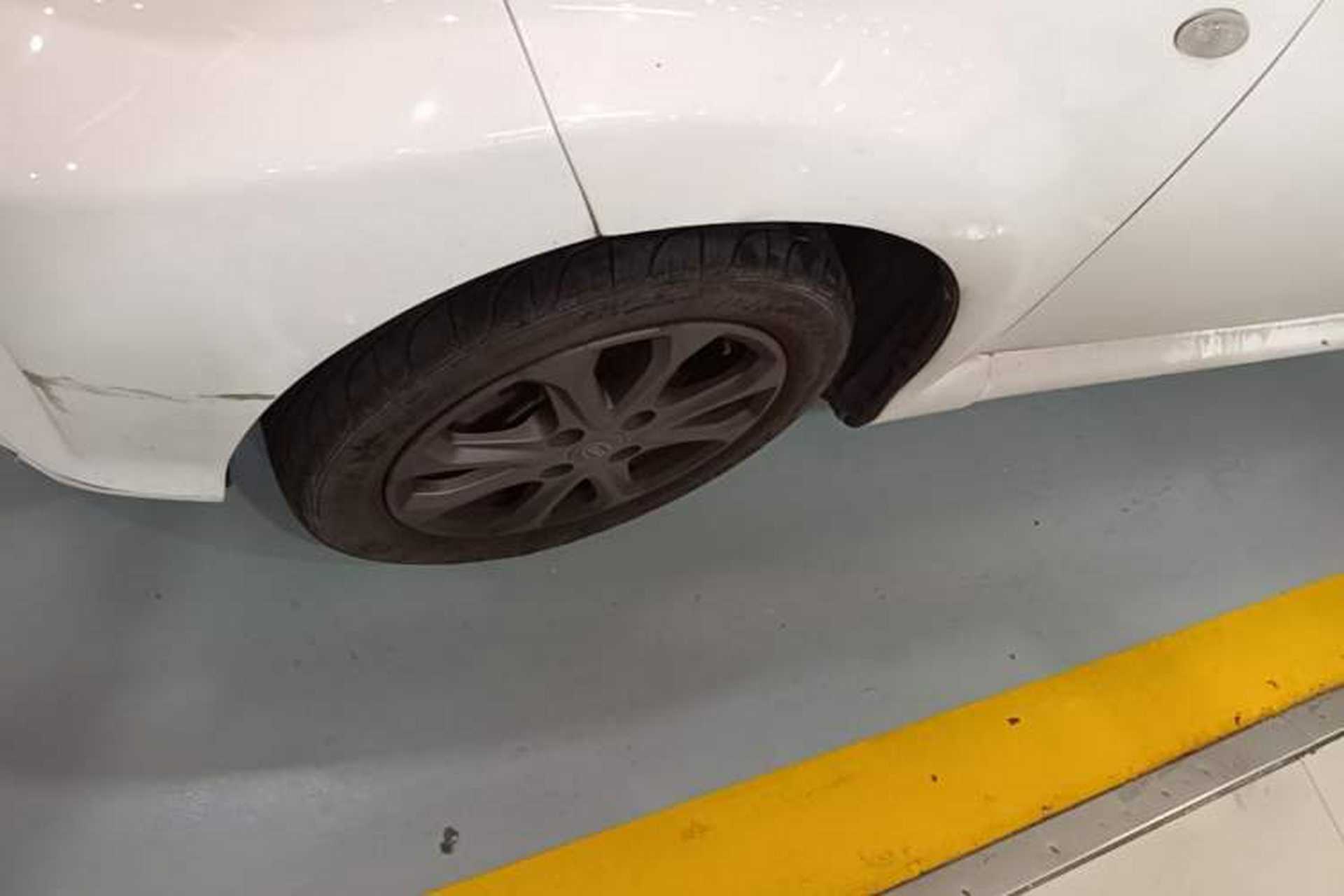 Used BYD e1 2019 Smart Edition Exterior 4