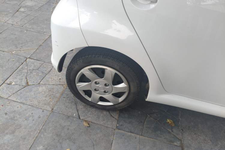 Used BYD e1 2019 Edition Yue Exterior 4