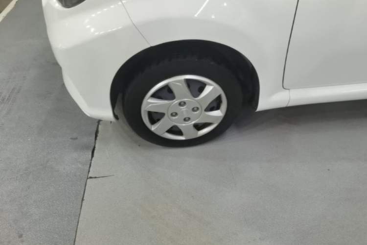 Used BYD e1 2019 Edition Yue Exterior 4