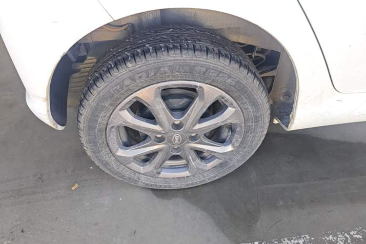 Used BYD e1 2019 Smart Edition Exterior 5