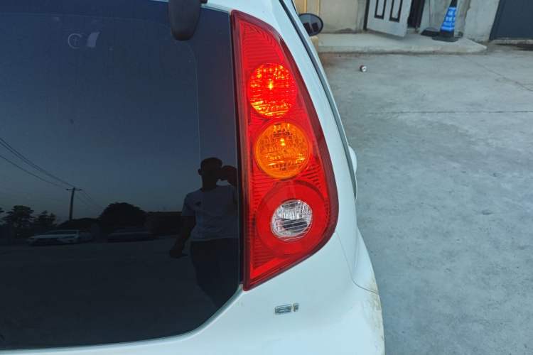 Used BYD e1 2019 Edition Yue Exterior 6