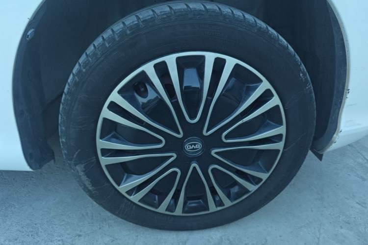 Used BYD e1 2019 Edition Yue Exterior 8