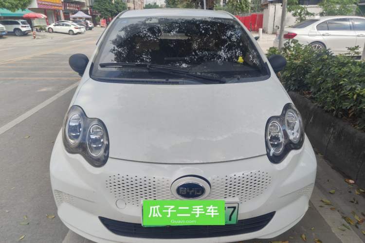 Used BYD e1 2019 Smart Edition Front
