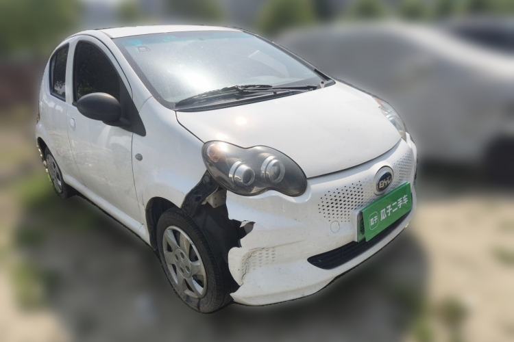 Used BYD e1 2019 Edition Yue Front Right 45 Deg