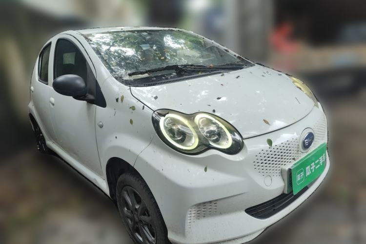 Used BYD e1 2019 Smart Edition Front Right 45 Deg