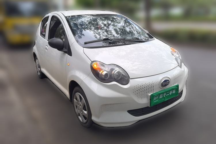 Used BYD e1 2019 Edition Yue Front Right 45 Deg