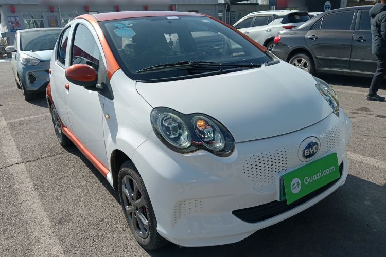 Used BYD e1 2019 Lingzhi First Edition Smart Version Front Right 45 Deg