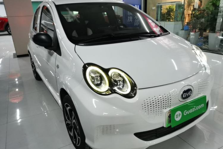 Used BYD e1 2019 YAO Edition Front Right 45 Deg