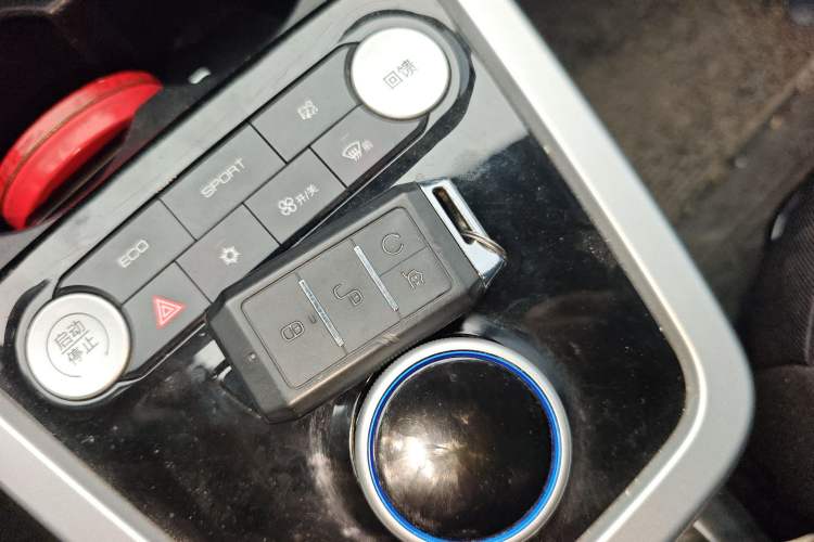 Used BYD e1 2019 Edition Yue Interior 1