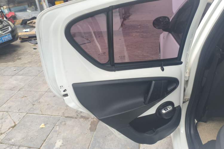 Used BYD e1 2019 Edition Yue Interior 8