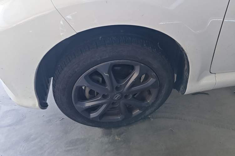 Used BYD e1 2019 Smart Edition Left Front Wheel Hub