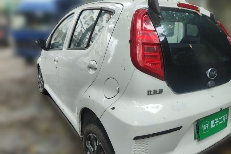 Used BYD e1 2019 Smart Edition Rear Left 45 Deg