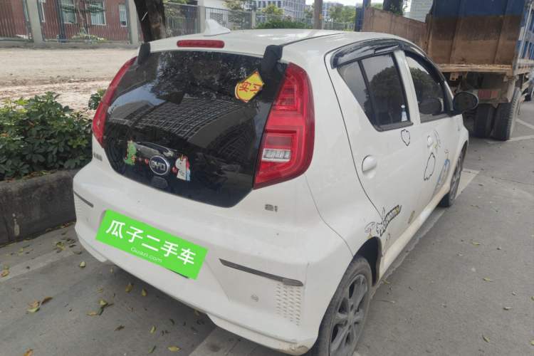 Used BYD e1 2019 Smart Edition Rear Right 45 Deg