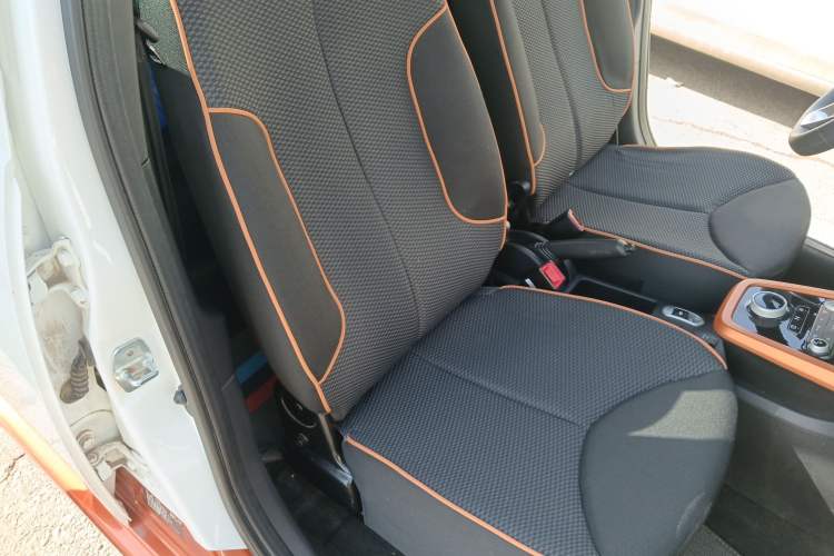 Used BYD e1 2019 Lingzhi First Edition Smart Version Right Front Seat