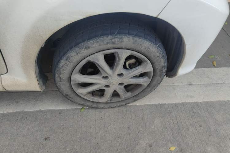Used BYD e1 2019 Smart Edition Right Front Wheel Hub