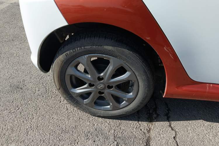 Used BYD e1 2019 Lingzhi First Edition Smart Version Right Rear Wheel Hub