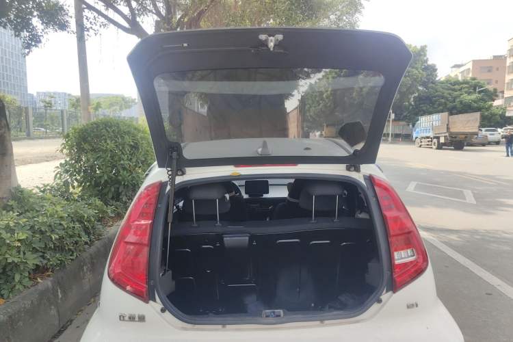 Used BYD e1 2019 Smart Edition Trunk