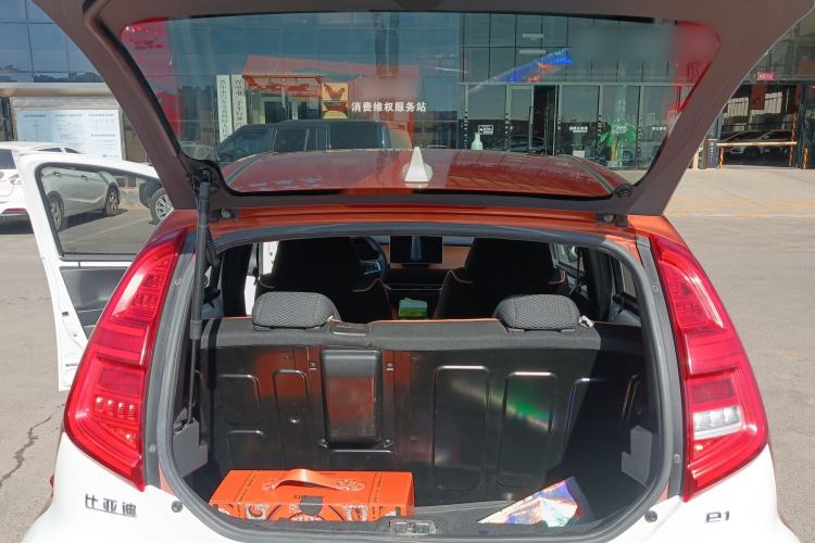 Used BYD e1 2019 Lingzhi First Edition Smart Version Trunk