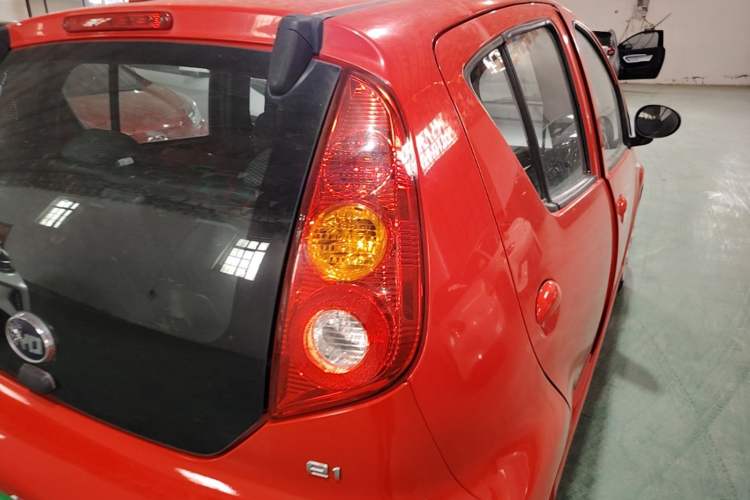 Used BYD e1 2020 Smart Comfort Version Exterior 3