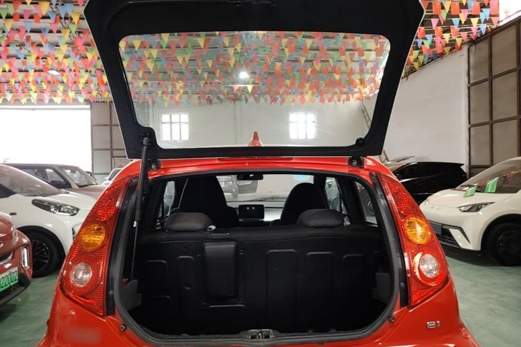 Used BYD e1 2020 Smart Comfort Version Trunk